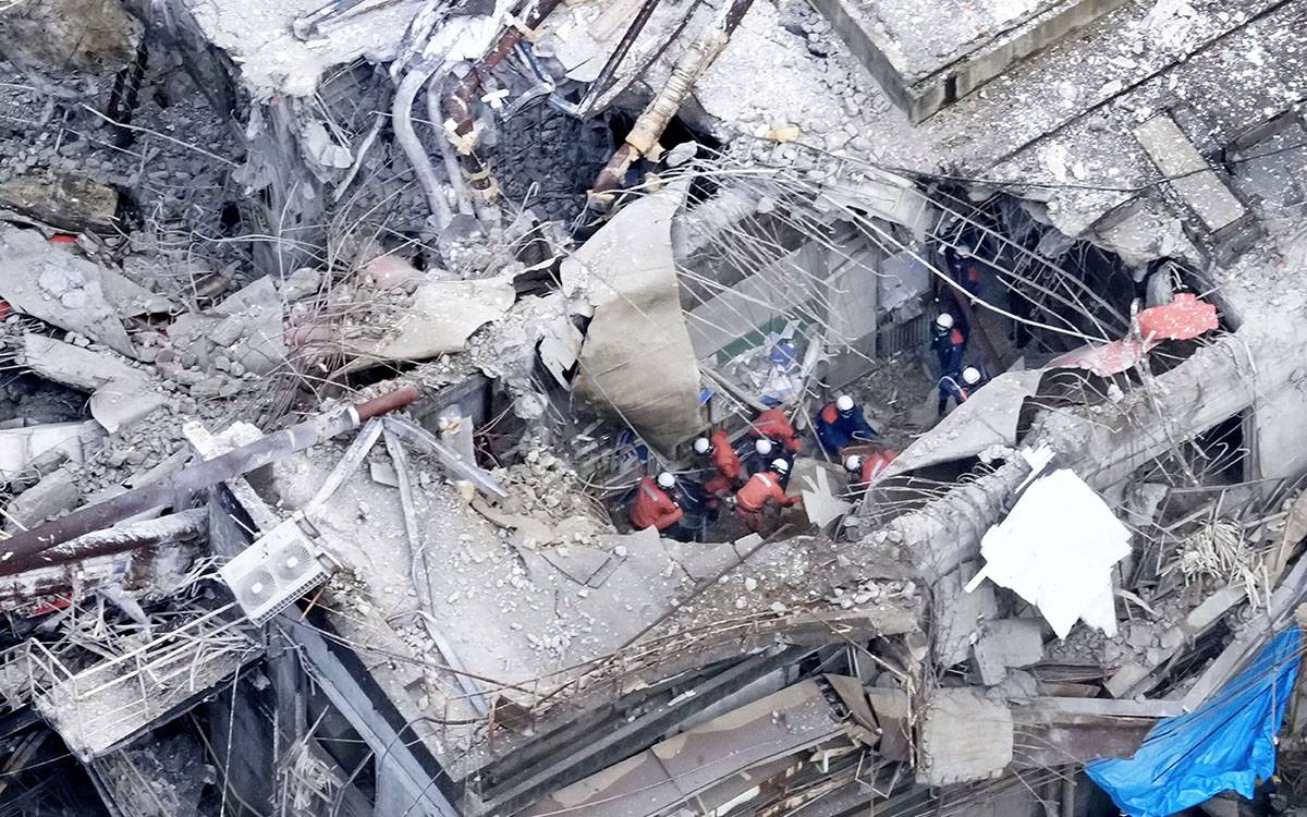 Aumentan a 28 los muertos tras terremoto de 7.1 en Japón
