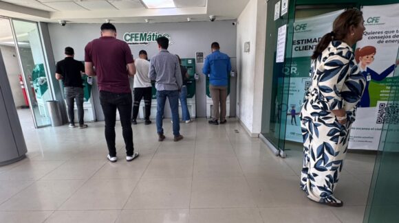 Entre altos cobros y recibos aún pendientes, usuarios expresan incertidumbre por la facturación de la CFE en Culiacán