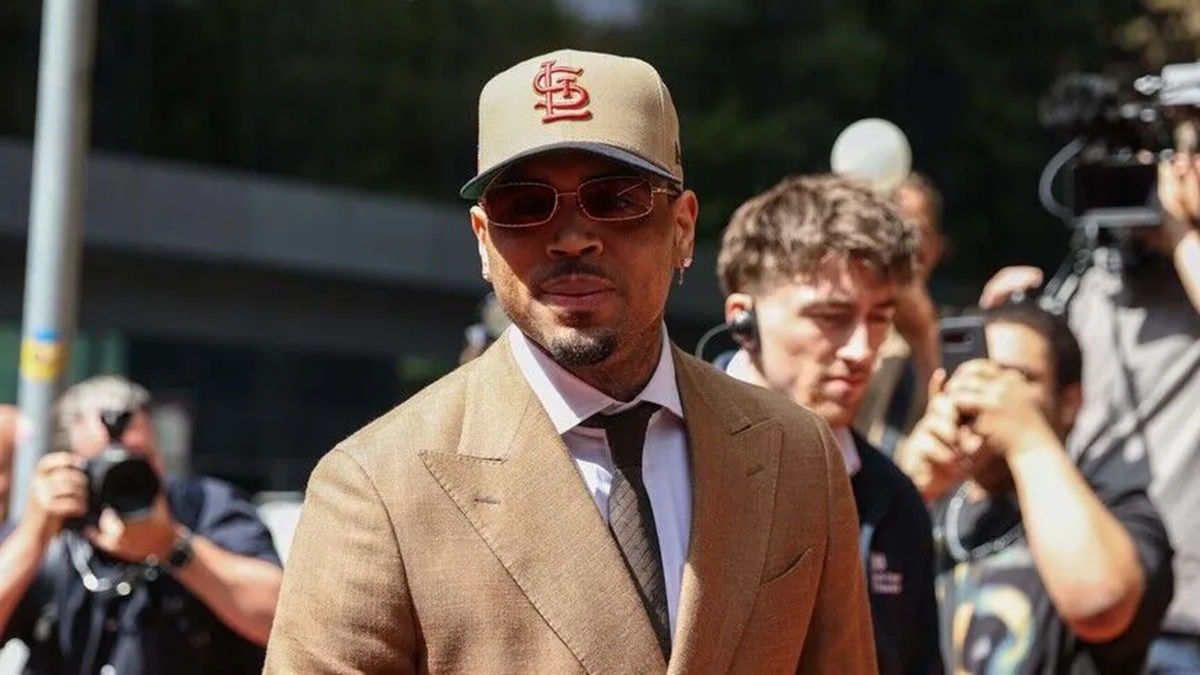 Chris Brown se declara culpable de alteración a la paz pública en Londres