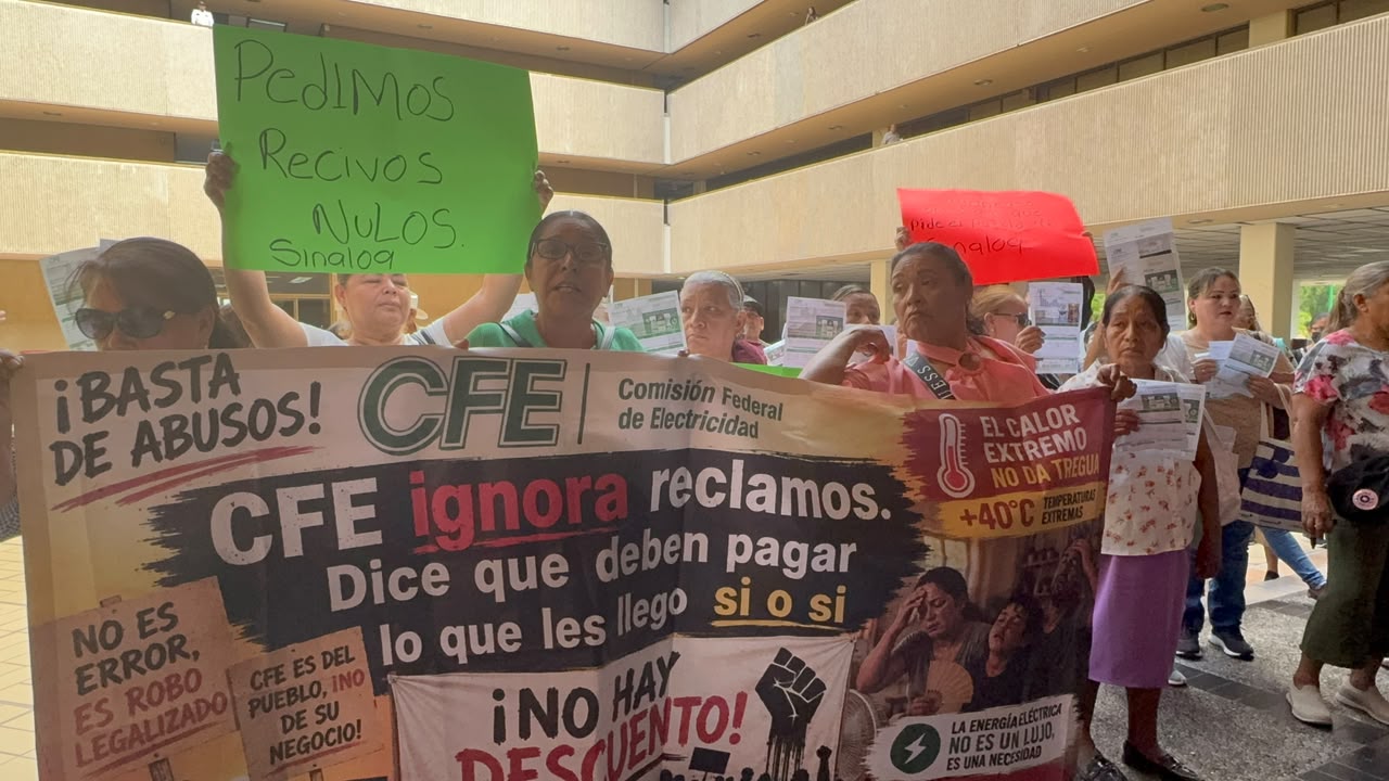 Ciudadanos se manifiestan de nueva cuenta por altos cobros de la CFE; acuerdan mesa de trabajo con el Gobierno del Estado