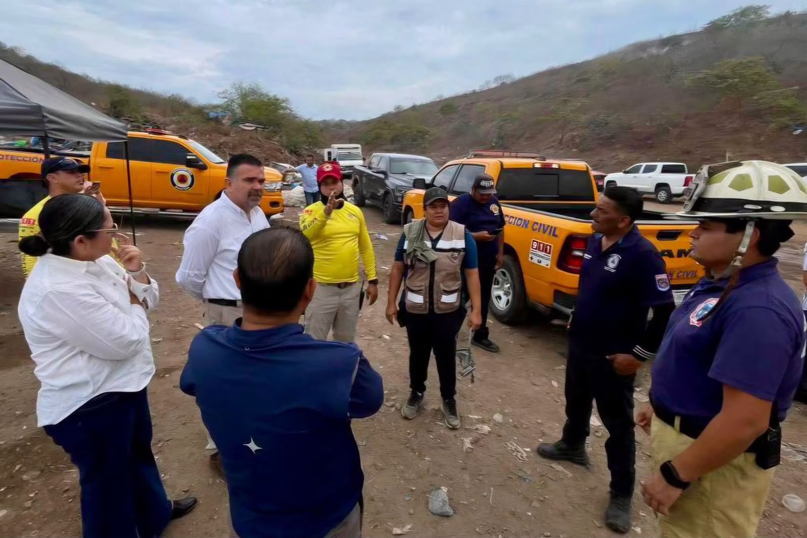 Combaten incendio en el basuron de Mazatlán