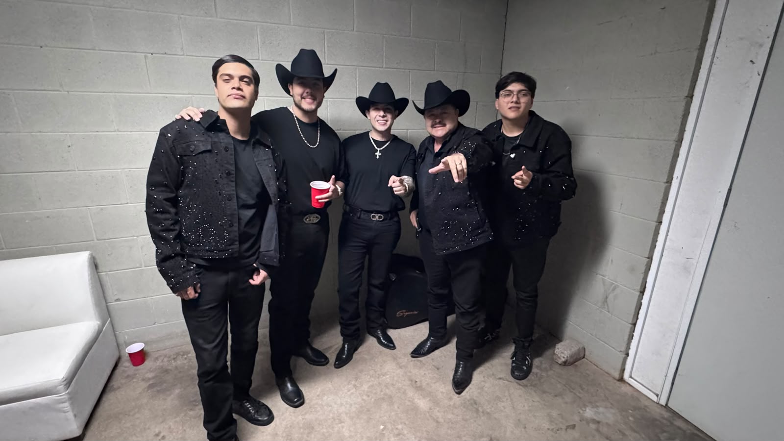 Cornelio Vega JR en concierto en Mazatlán