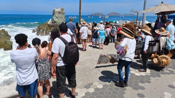Mazatlán, Sinaloa, rompe récord; recibe a más de 300 mil cruceristas con una derrama de 486 mdp