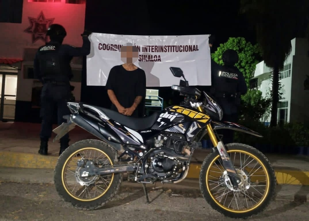 Detenienen a una persona con moto robada