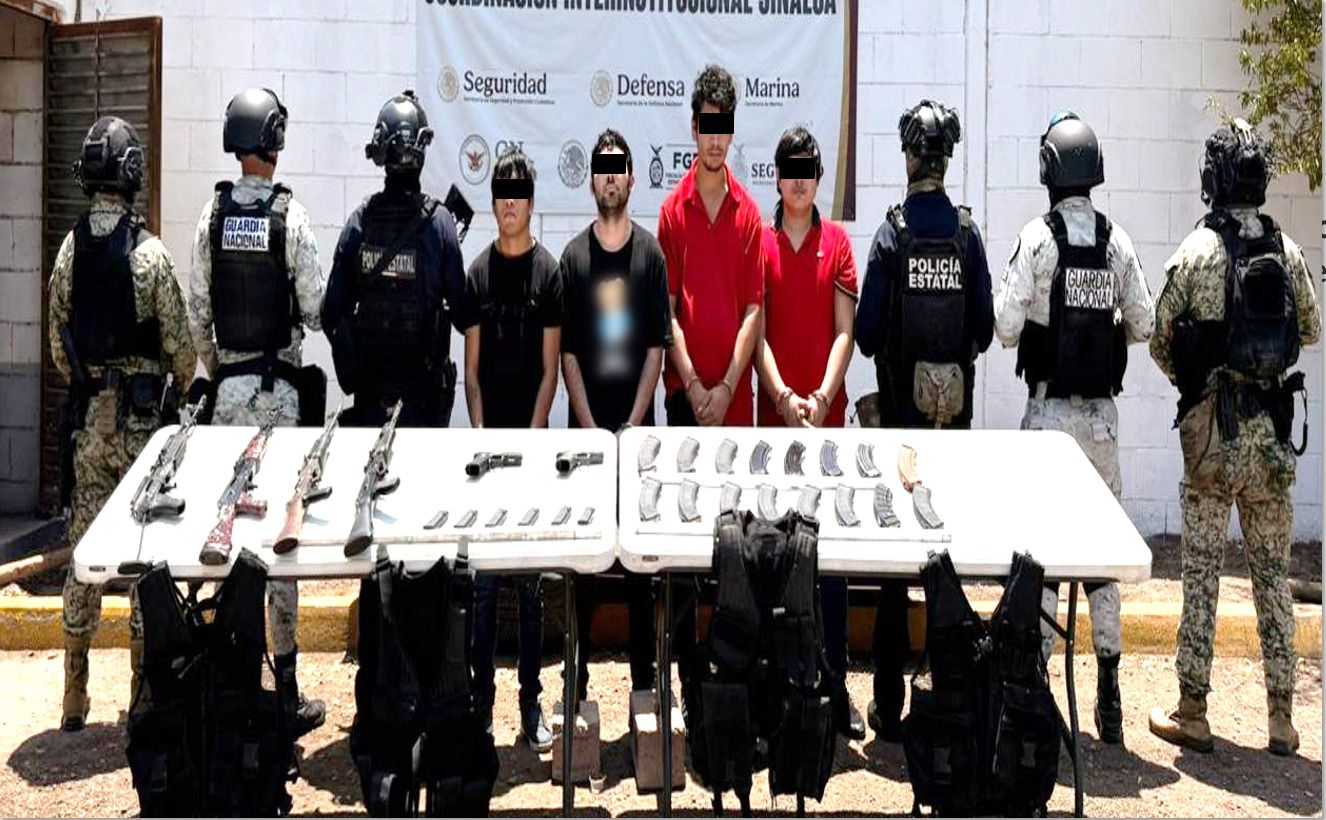 Detienen a 4 personas con armas en Culiacán