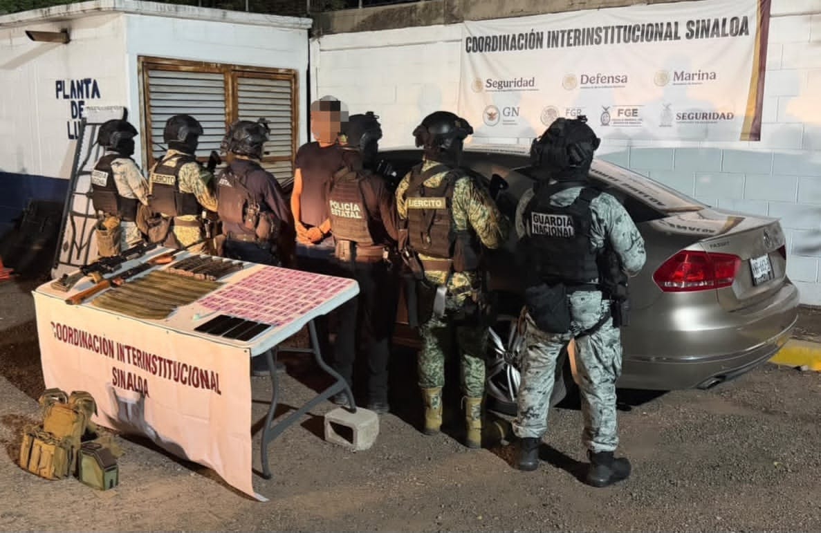 Detienen a un hombre con armas y droga en Culiacán, Sinaloa