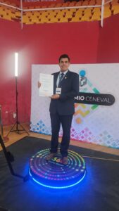 Dos egresados de la Facultad de Ingeniería de la UAS reciben el Premio CENEVAL al Desempeño de Excelencia EGEL 