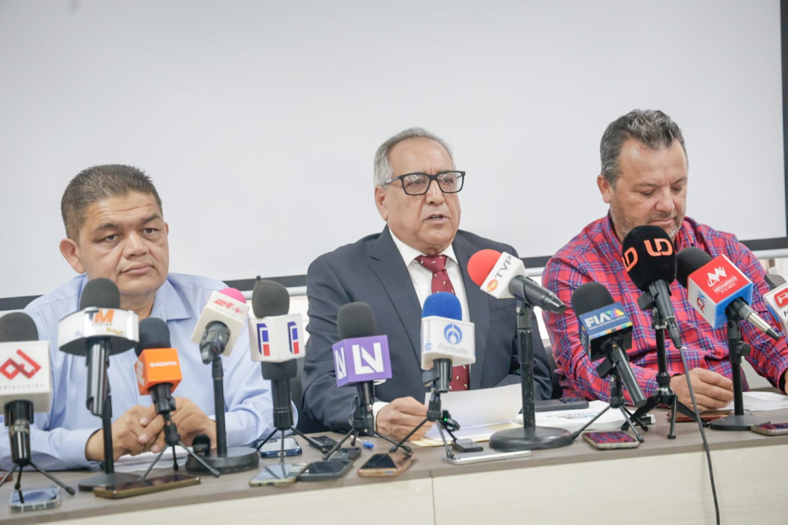 Empresarios presentan iniciativa de Ley del Procedimiento Administrativo en Sinaloa