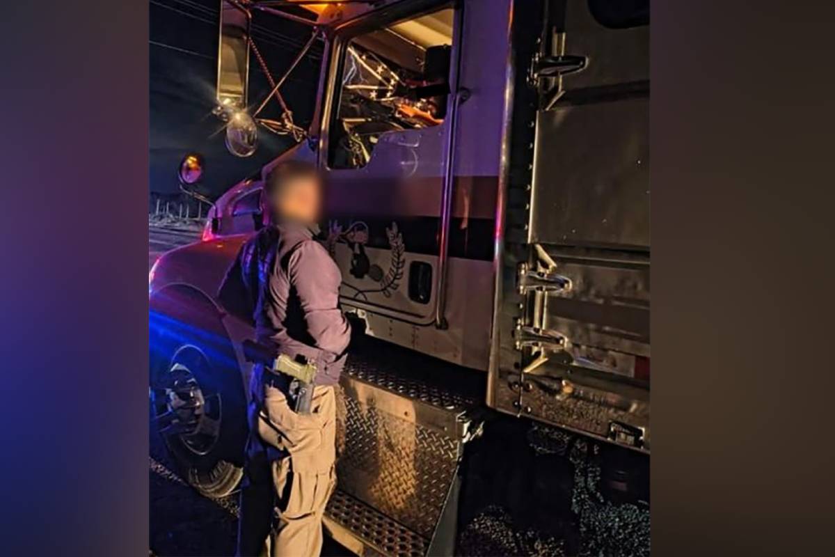 autoridades detienen a una persona que transportaba más de 7 mil cartuchos útiles y una mira telescópica