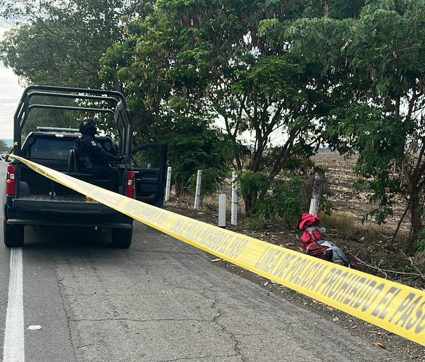 Encobijado encuentran asesinado a un hombre en La Costerita de Culiacán