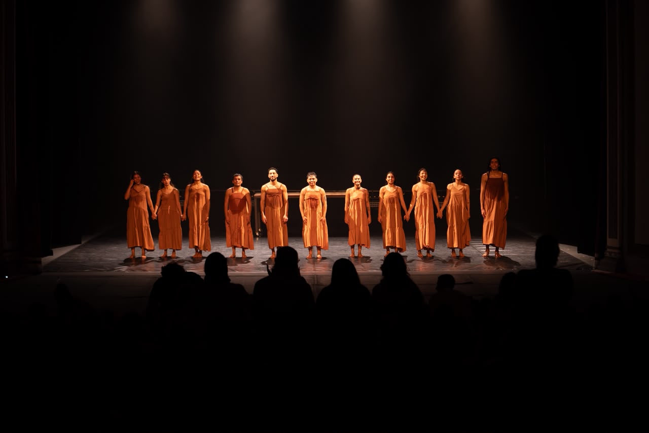 Entre ovaciones y Las Golondrinas, once bailarines se despiden del escenario como alumnos en Mazatlán