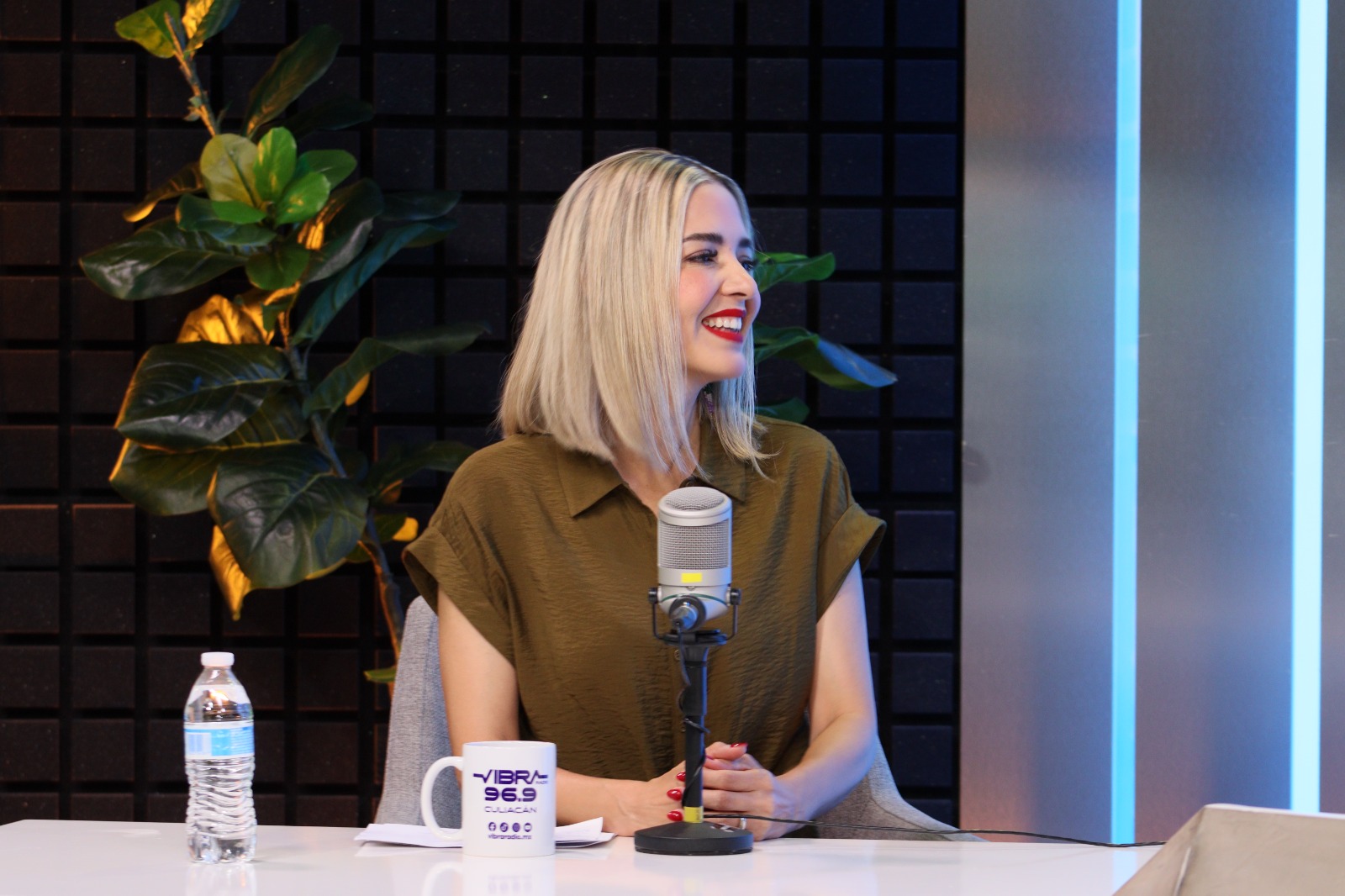 Estrella Palacios en entrevista en Los Noticieristas