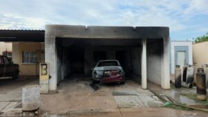 Explosión de tanques de gas provoca voraz incendio en vivienda de Valle Bonito; dos personas resultan lesionadas