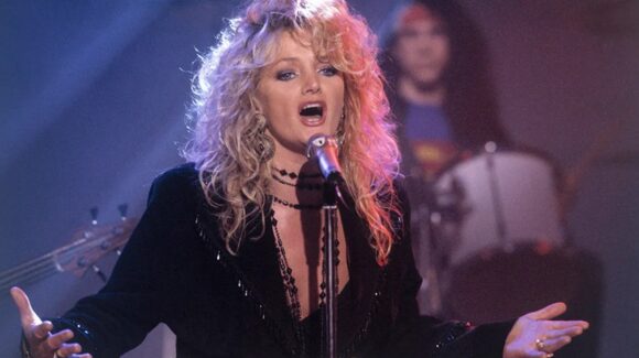 Bonnie Tyler, la inolvidable voz de “Total Eclipse of the Heart”, muere a los 75 años