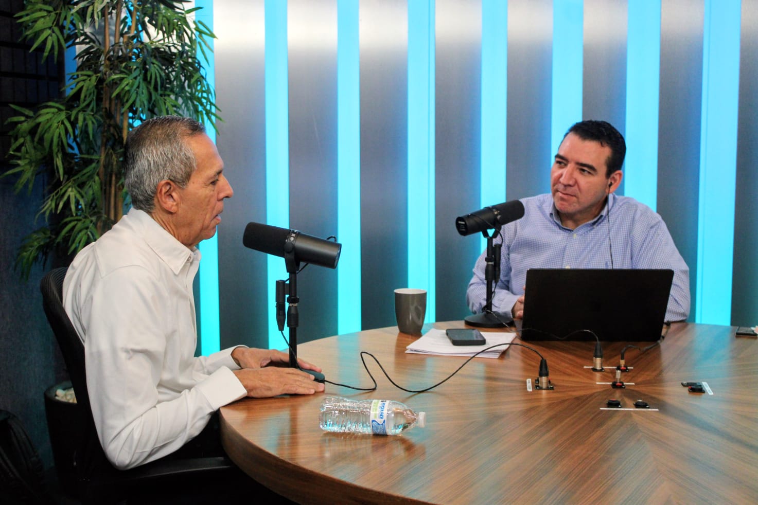 Gerardo Vargas en entrevista en Los Noticieristas