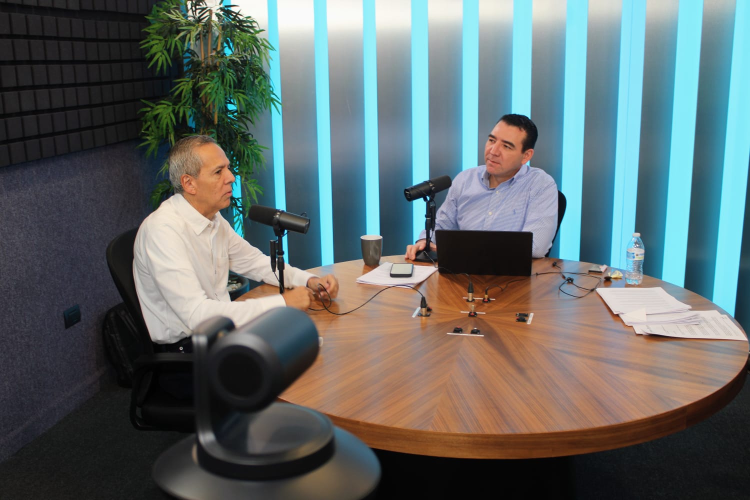 Gerardo Vargas en entrevista en Los Noticieristas