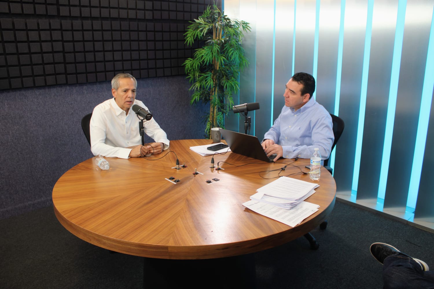 Gerardo Vargas en entrevista en Los Noticieristas