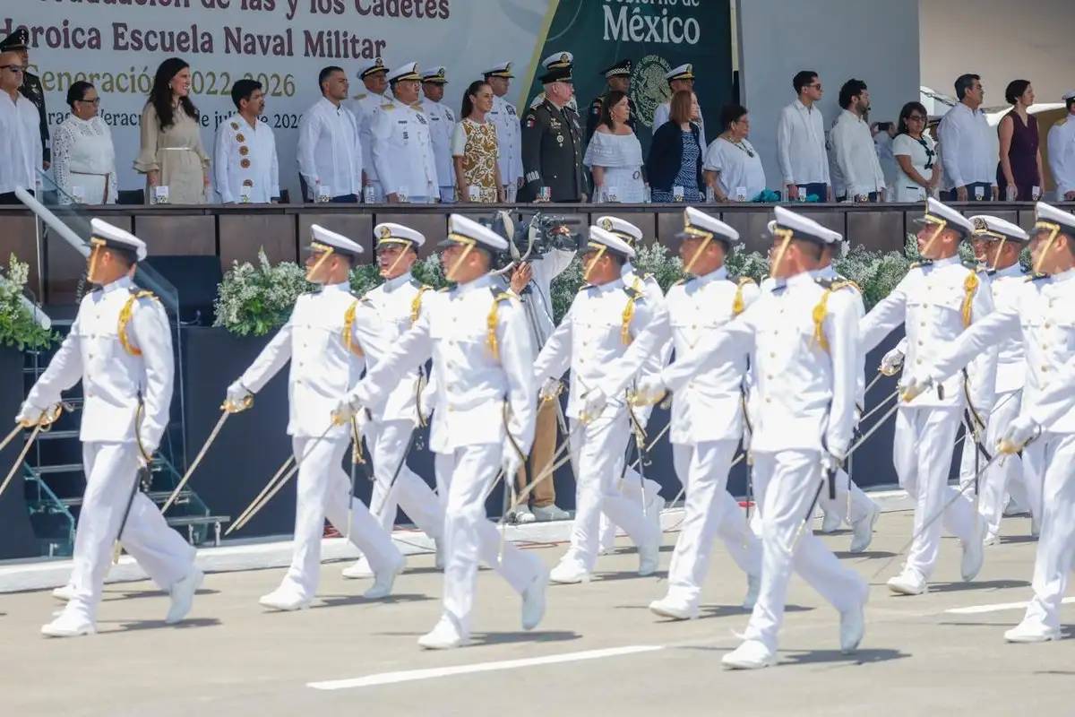 Graduación de 211 Guardiamarinas