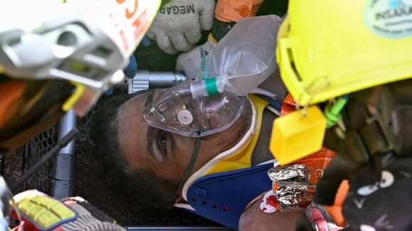 Rescatan a Hernán con vida tras ocho días bajo escombros en Venezuela