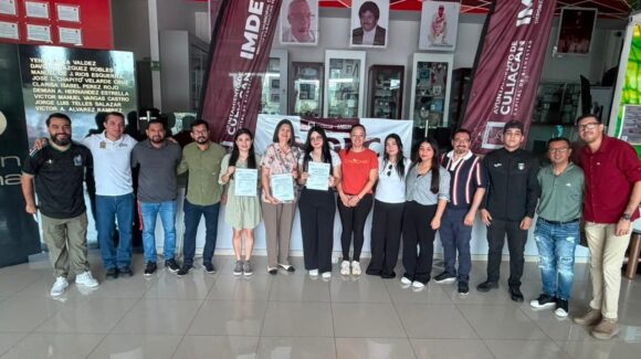 IMDEC entrega constancias a nuevos comités municipales deportivos en Culiacán