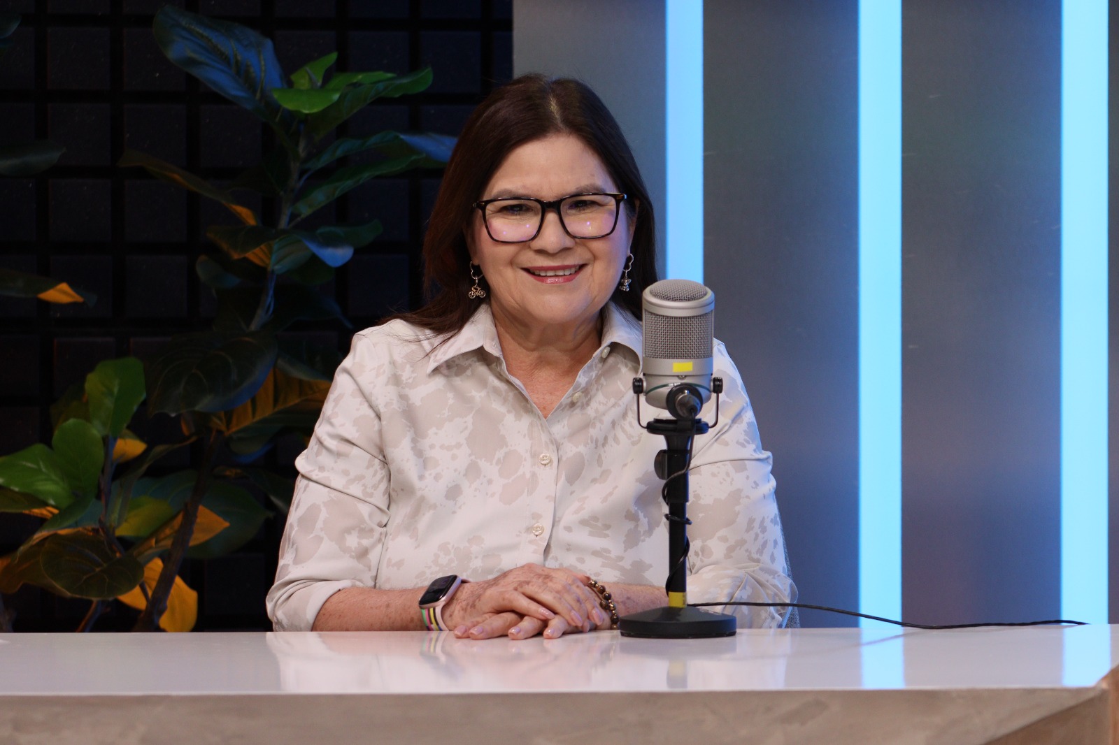 Imelda Castro en entrevista en Los Noticieristas