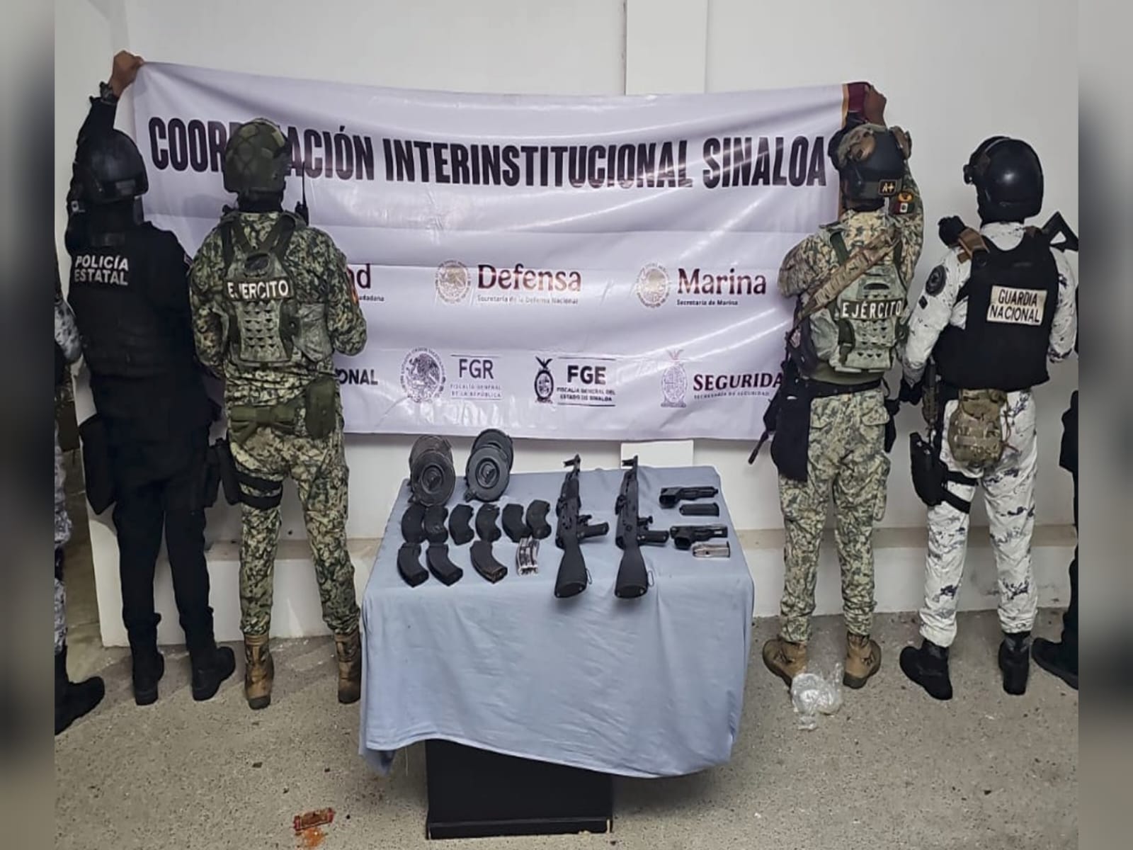 Importante aseguramiento de armas y explosivos tras enfrentamiento entre civiles armados en el fraccionamiento Misiones en Mazatlán, Sinaloa