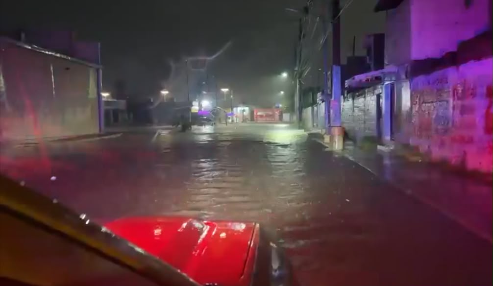 Inundaciones tras lluvias en Mazatlán