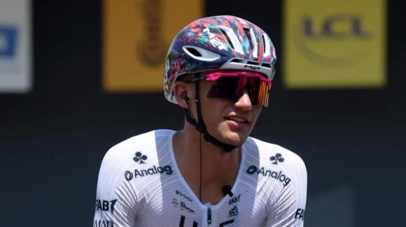 Isaac del Toro se mantiene como líder entre jovenes del Tour de Francia 2026