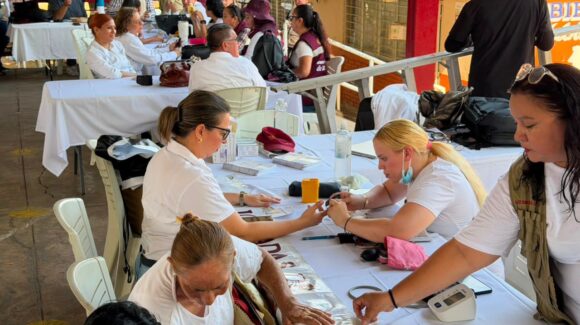 Jornadas de Paz acercan servicios gratuitos a familias de la Ricardo Flores Magón, en Mazatlán