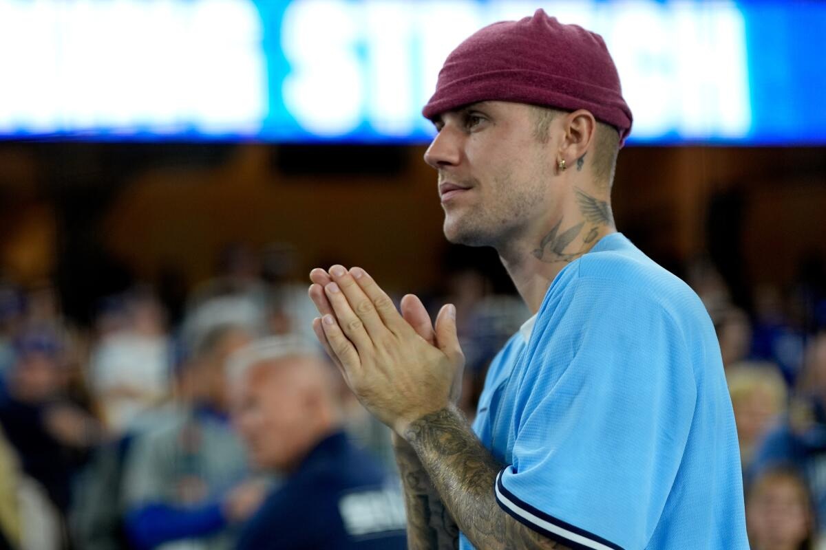 Justin Bieber se une al show de medio tiempo en la final mundialista