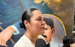 La directora de Evaluación y Enlace Zona Rural, Valeria Guadalupe González Peraza