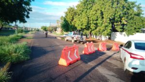 Lluvias dejan socavón en el bulevar Federalismo en Culiacán