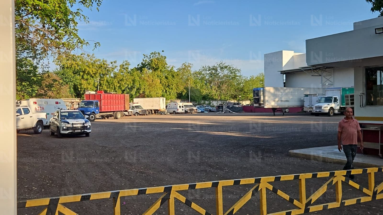 Muere trabajador del ISSSTE al caer del techo de un almacén en Culiacán