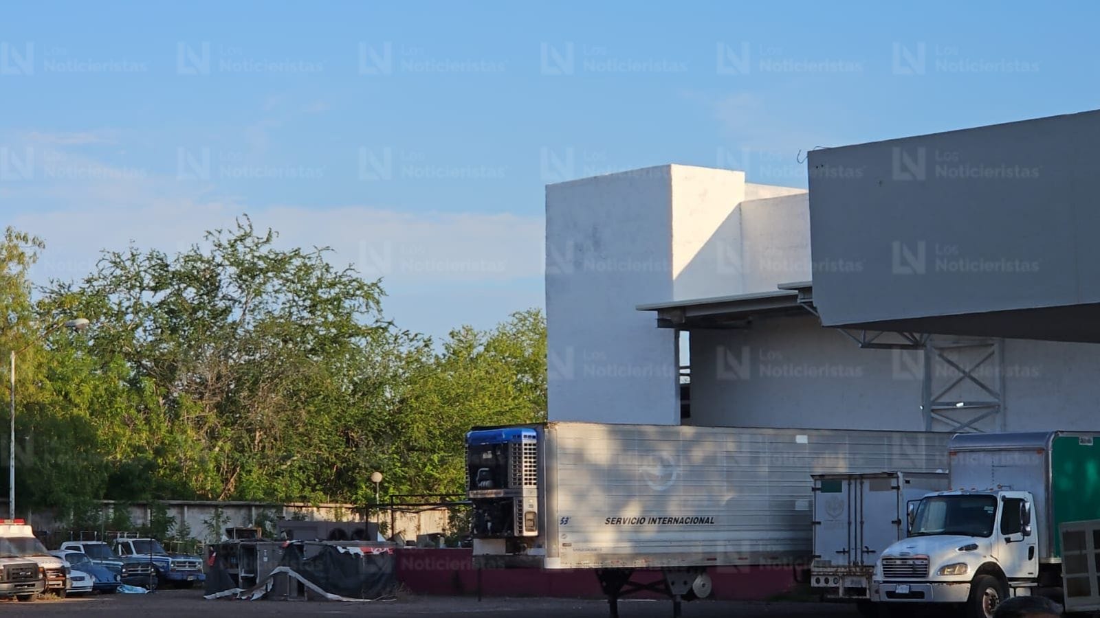 Muere trabajador del ISSSTE al caer del techo de un almacén en Culiacán