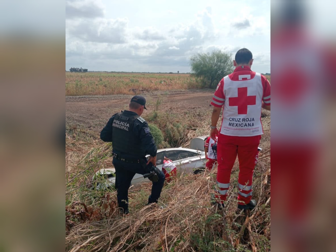Mujer resulta lesionada tras choque en Guasave