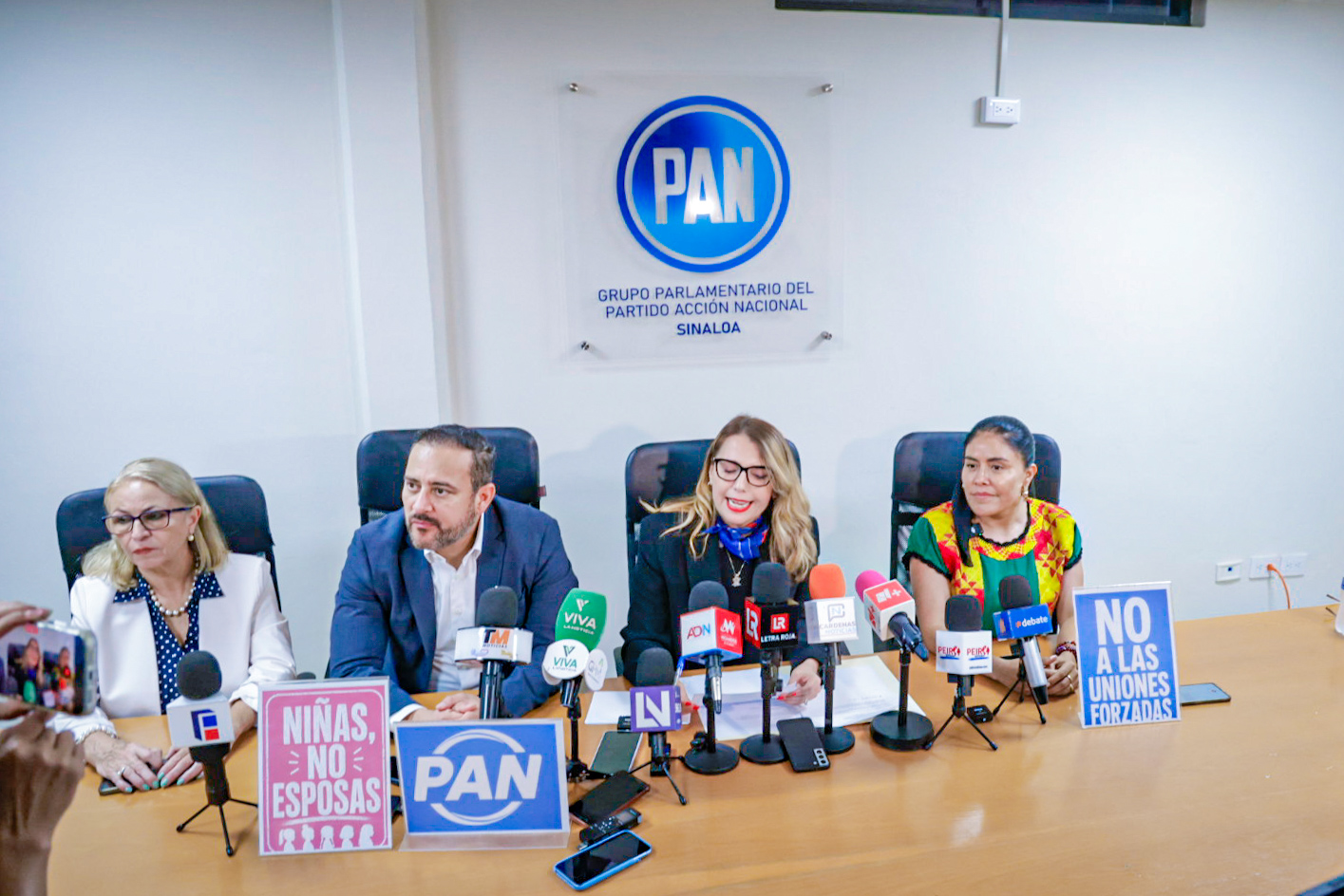 Promoventes de iniciativa en el Congreso