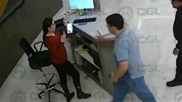 Por fraude inmobiliario, FGE tiene 18 denuncias y 3 casos judicializados contra empresario de Mazatlán que agredió a recepcionista del Hotel Park Life Paradox