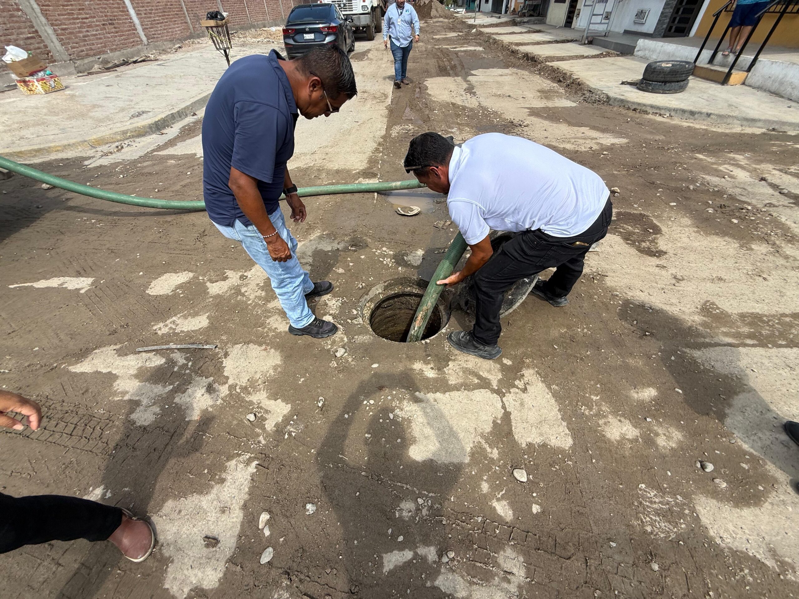 Renueva JUMAPAM subcolector en Juan Carrasco y fortalece el servicio sanitario para más de 6 mil habitantes en Mazatlán, Sinaloa