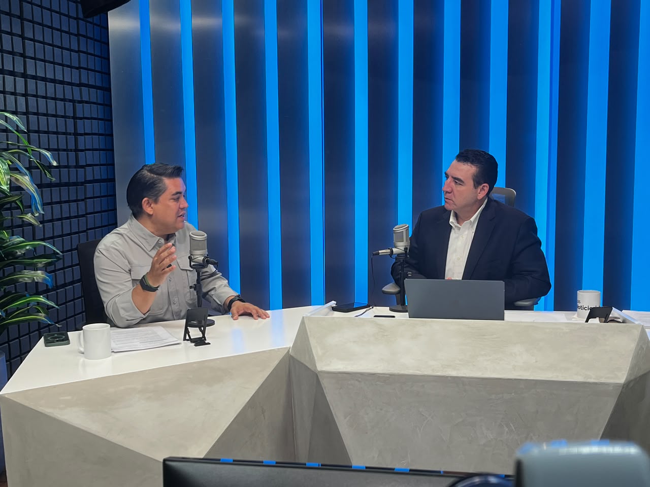 Ricardo Madrid en entrevista en Los Noticieristas