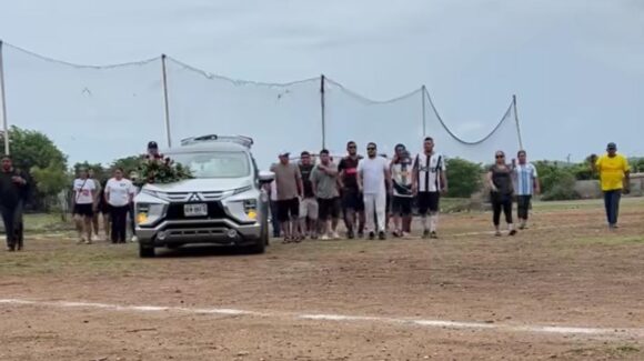 Rinden homenaje a Jair Pineda desde el campo de fútbol de Urías en Mazatlán, Sinaloa y anota su último gol entre aplausos
