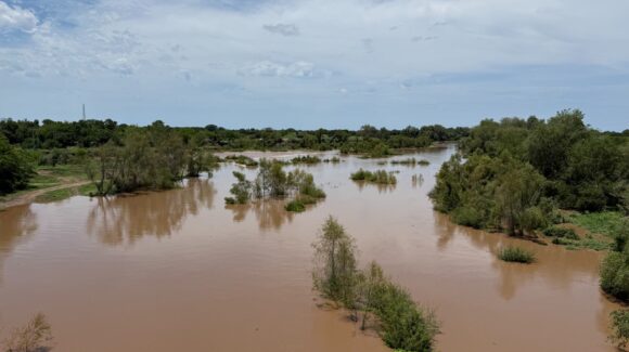 Acelera JUMAPAM operativo para recuperar el suministro de agua tras las lluvias en Mazatlán, Sinaloa
