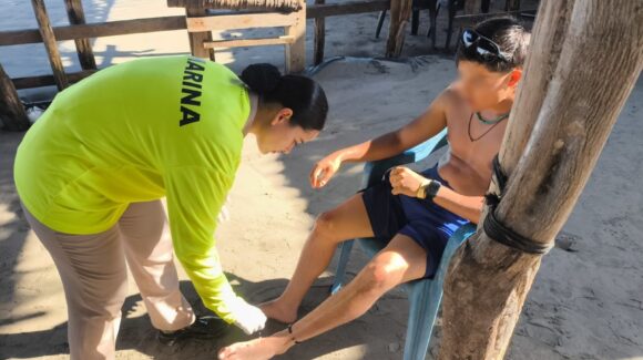 De picaduras de agua mala a un rescate en altamar; Marina auxilia a turistas y bañistas en Mazatlán, Sinaloa