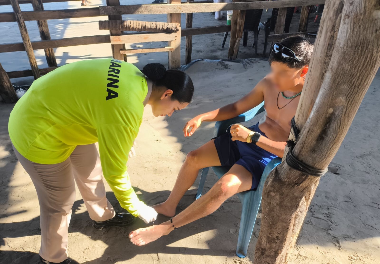 Semar ayuda a turistas en Mazatlán