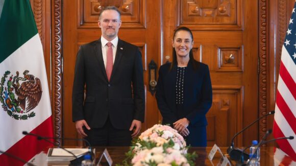 Sheinbaum recibe a Jamieson Greer en Palacio Nacional para revisar el avance de las negociaciones del T-MEC