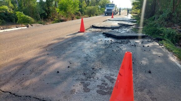 Mocorito mantiene cerrados dos tramos carreteros tras los daños ocasionados por las lluvias