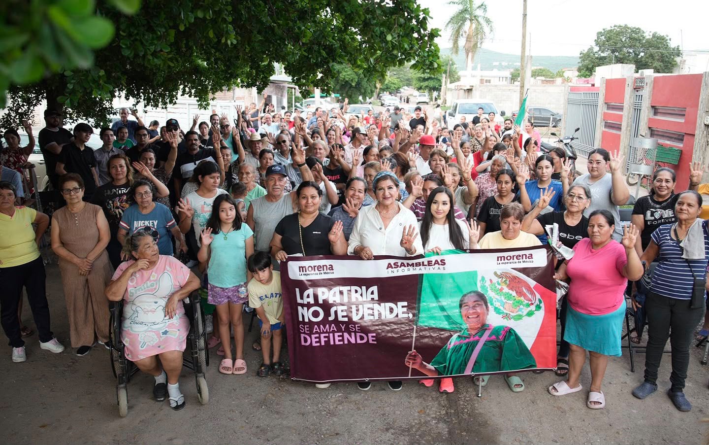 Teresa Guerra Ochoa en gira por Sinaloa