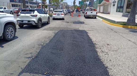 Ya se han tapado más de 450 baches en los principales bulevares de Los Mochis, en una semana