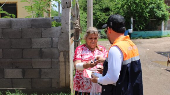 Tras las inundaciones, retiran 2 mil 300 alimentos que ya representaban riesgo sanitario en Mazatlán, Sinaloa