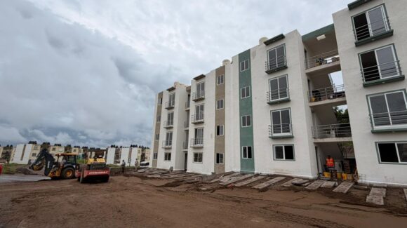 CFE e Infonavit aceleran el programa de vivienda; garantizan electricidad para más de 107 mil nuevas casas en México