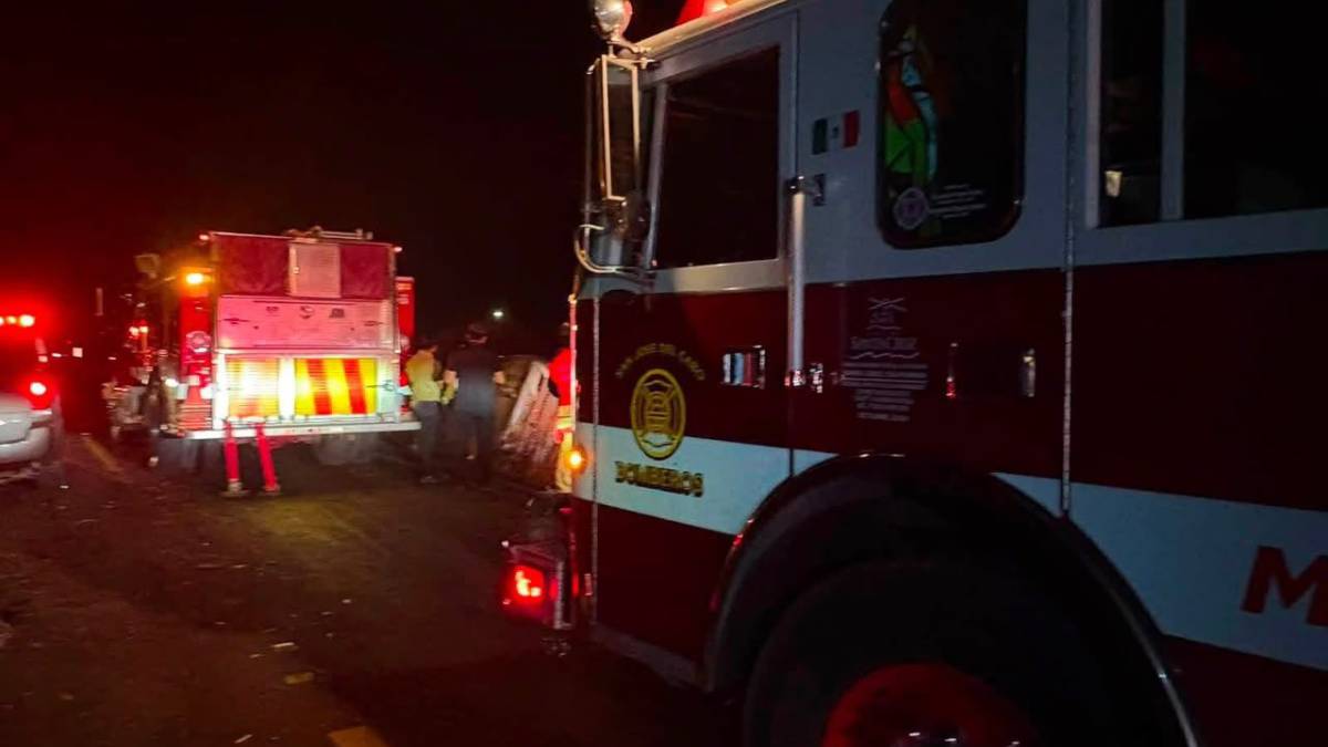 Choque en Los Cabos deja tres personas fallecidas y 17 lesionadas